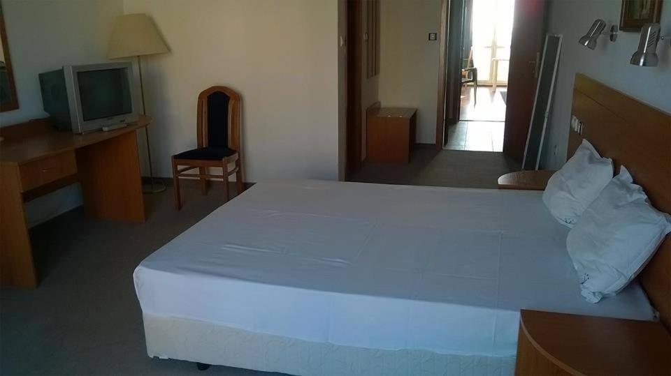 Hotel Veleka 체르노모레츠 외부 사진